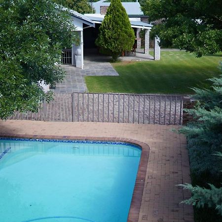 Aloes Guest House 62 On Meintjies Middelburg  Экстерьер фото