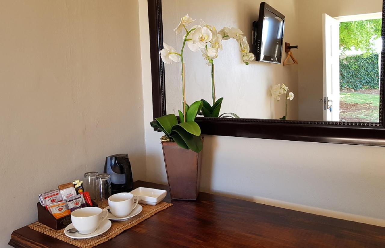 Aloes Guest House 62 On Meintjies Middelburg  Экстерьер фото