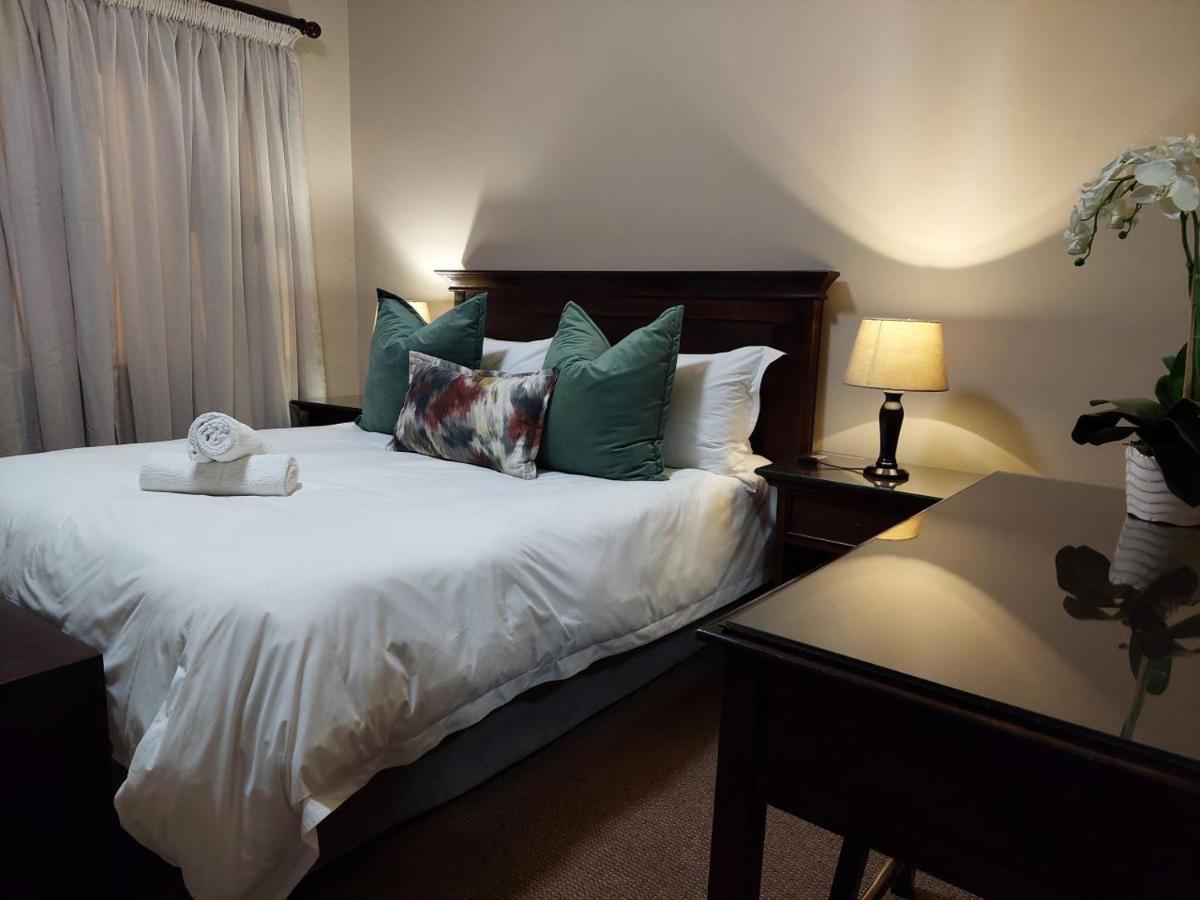 Aloes Guest House 62 On Meintjies Middelburg  Экстерьер фото