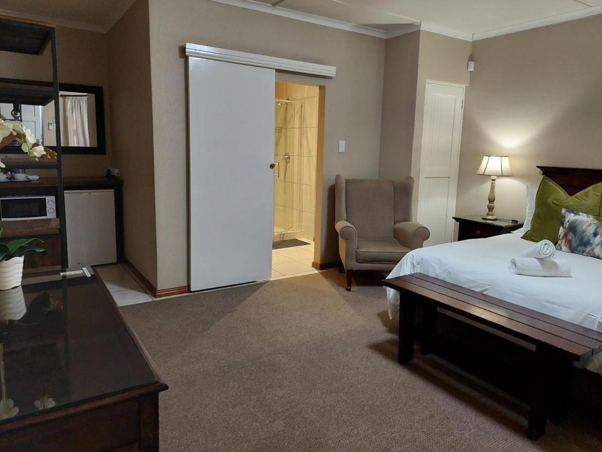 Aloes Guest House 62 On Meintjies Middelburg  Экстерьер фото