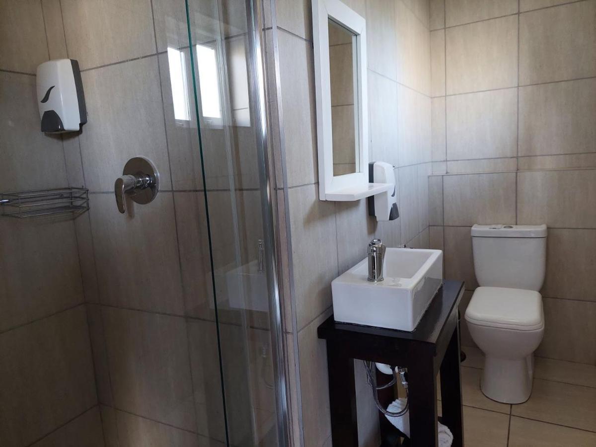 Aloes Guest House 62 On Meintjies Middelburg  Экстерьер фото